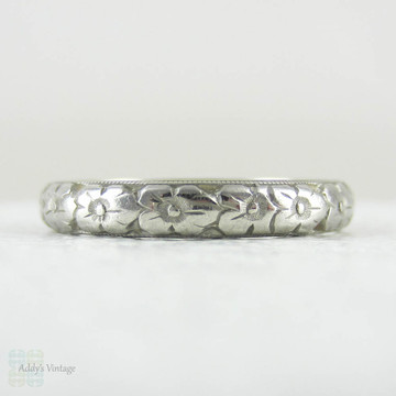 Antique Engraved Platinum Wedding Ring. Floral Orange Blossom Flower Design Wedding Band in Platinum, Circa 1920s.