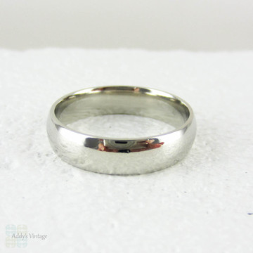 Estate Platinum Wedding Ring, Court Comfort Fit, Domed Profile, Medium Width 5 mm Wedding Band, Size P / 7.75, 6.8 grams.
