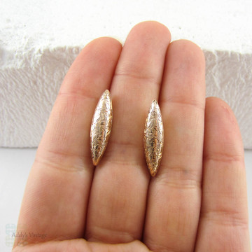 Edwardian Rose Gold Cuff Links, Men's Engraved Torpedo Shape 9 Carat Gold Cufflinks in Ivy Design, Chester 1906, Henry Cooper & Sons
