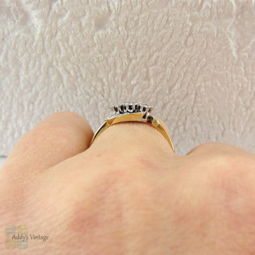 Art Deco Diamond Twist Ring, Three Stone Swirl Style Ring with Milgrain Beading, 18 Carat Gold & Platinum, Circa 1930s.