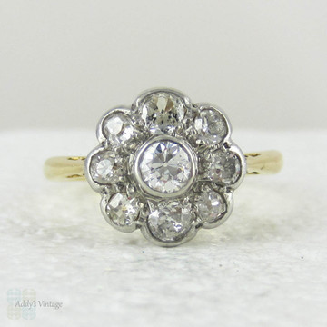 Antique Diamond Daisy Engagement Ring, Floral Shape Old Mine Cut & Old European Cut Vintage Diamond Flower Ring in 18 Carat, Platinum.