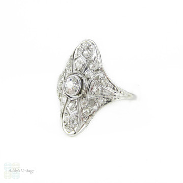 Art Deco Diamond Cocktail Ring, Filigree Design White Gold Dinner Ring with Old European Cut Diamonds, 1910s - 1920s.