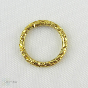 Antique 15 Carat Gold Split Ring. Victorian Engraved Floral Design Split Ring for Charms, Fobs.