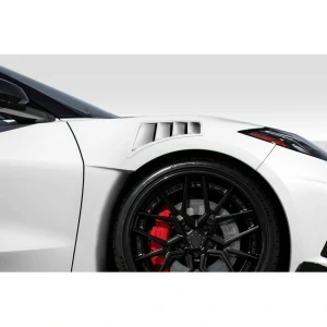 2020-2025 Chevrolet Corvette Gran Veloce Fender - image 1