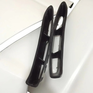 ModeloDrive FRP GT3-XL Fender Vent Trim (front) 2pc > Chevrolet Corvette (C6) 2005-2013 - image 1