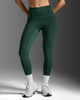 2XU - Form Stash Hi Rise Compression Tight - Women's - Ever Green/Ever Green - 2026