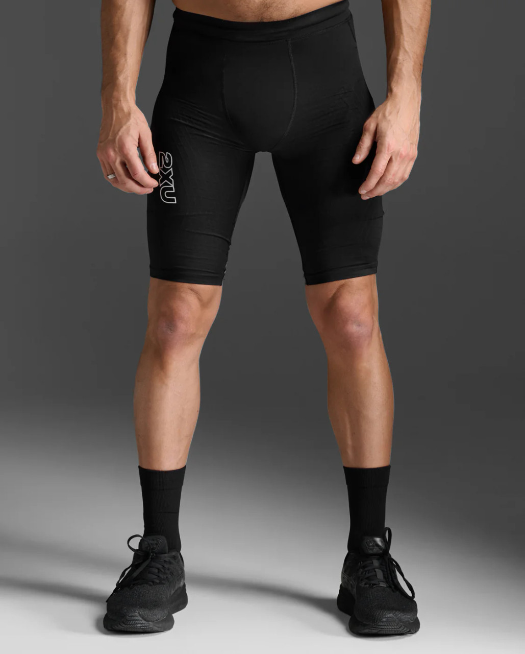 2XU Light Speed React Compression Shorts Black/White Reflective