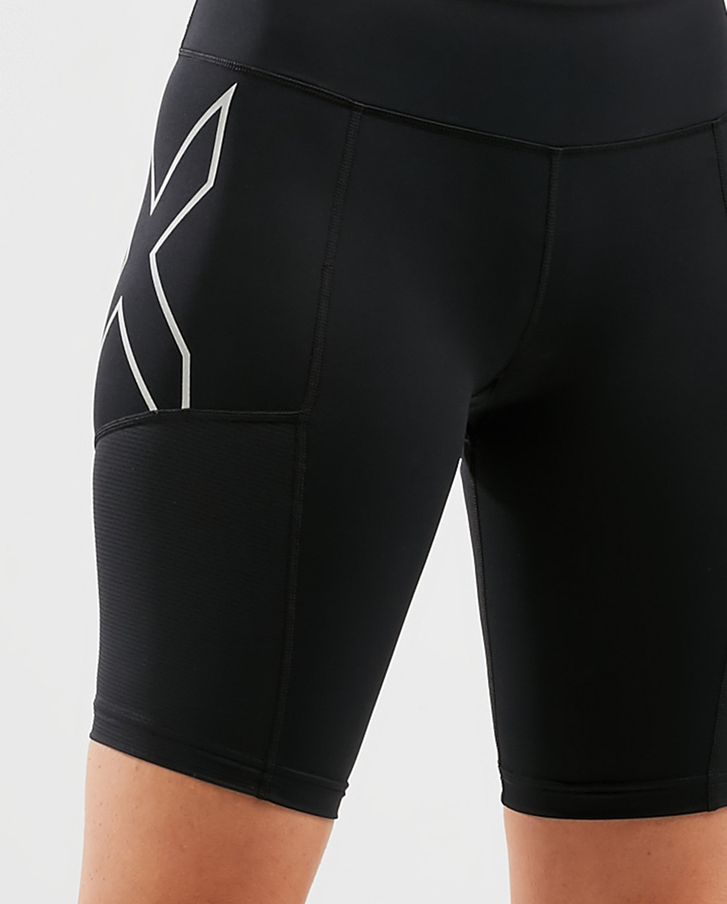 2XU Light Speed Mid-Rise Compression Shorts - MyTriathlon