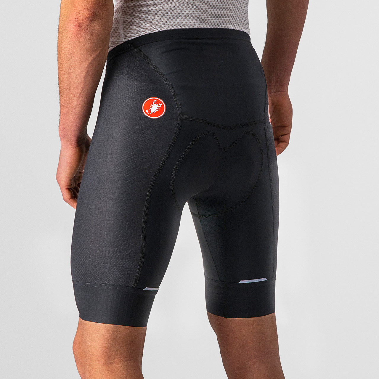 CASTELLI Men’s Competizione 2 Cycling Shorts – KISS Air2 Seat Pad, Aerodynamic Vortex Fabric, Reflective Details For Road, Gravel & Racing