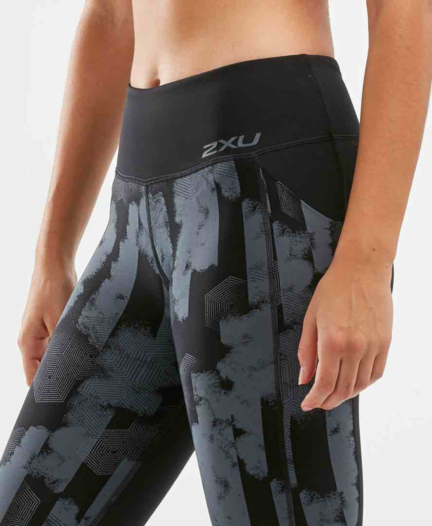 2xu pocket tights clearance