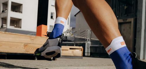 Compressport - Pro Racing Socks v4.0 Run High - Dazz Blue/White Compressport - Pro Racing Socks v4.0 Run High - Dazz Blue/White