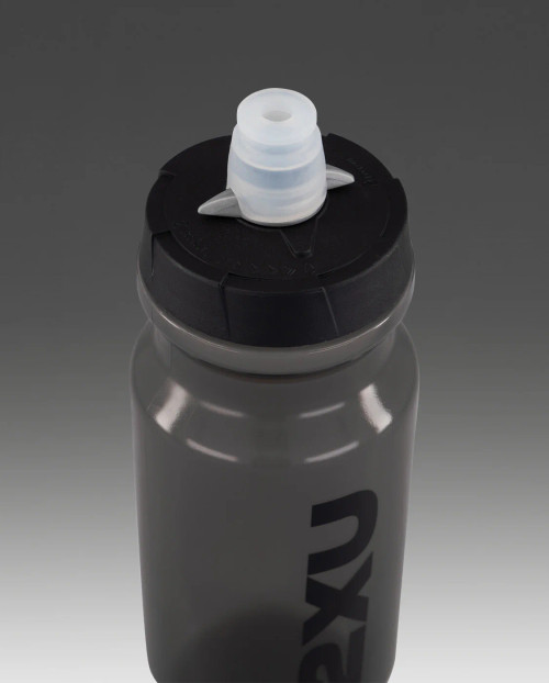 2XU - Squeeze Water Bottle - Clear/Black - 2025