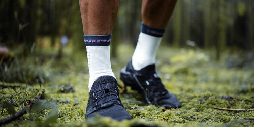 Compressport - Pro Racing Socks V4.0 Trail - Aqua/Stargazer/Cyclamen - 2025