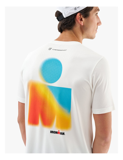 Compressport - Training Short Sleeve Tshirt M - Ironman 2025 - Sugar Swizzle/Mdot Sunrise Compressport - Training Short Sleeve Tshirt M - Ironman 2025 - Sugar Swizzle/Mdot Sunrise