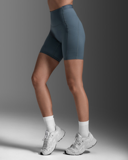 2XU - Form Stash Hi Rise Compression 6In Shorts - Women's - Dark Sage/Dark Sage - 2026