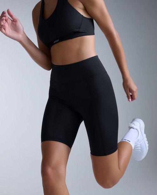 2XU - Core Hi Rise Compression 7 Inch Short - Women's - Black/Silver - 2026