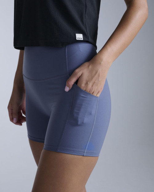 2XU - Form Stash Hi Rise Compression 4In Shorts - Women's - Indigo/Indigo - 2026