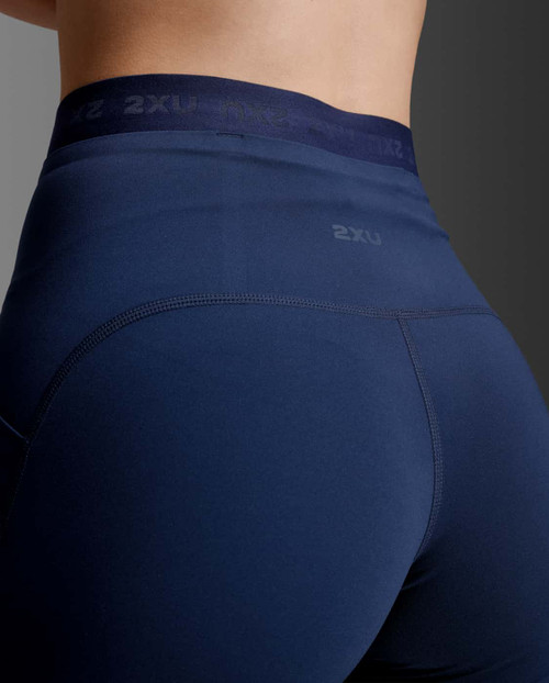 2XU - Form Stash Hi Rise Compression 4In Shorts - Women's - Midnight/Midnight - 2026