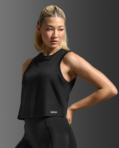 2XU - Aero Mesh Crop Tank - Women's - Black/Silver Reflective - 2026