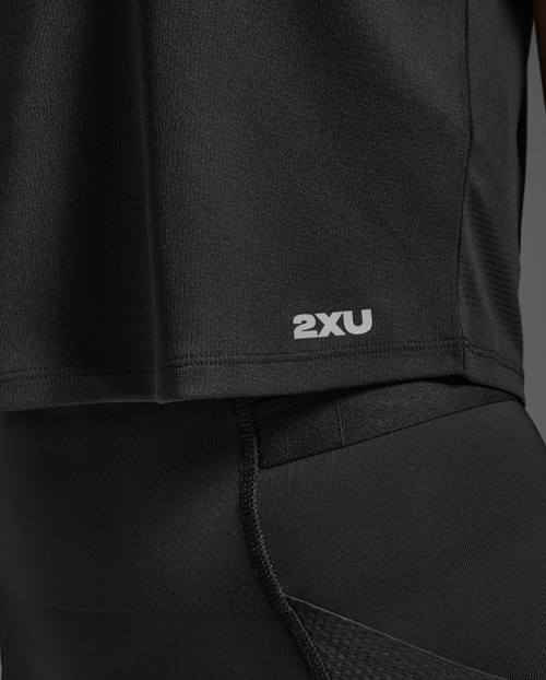2XU - Aero Mesh Crop Tank - Women's - Black/Silver Reflective - 2026