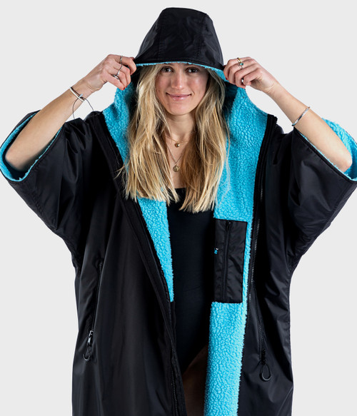 Dryrobe - Advance Short Sleeve - Black/Blue Dryrobe - Advance Short Sleeve - Black/Blue