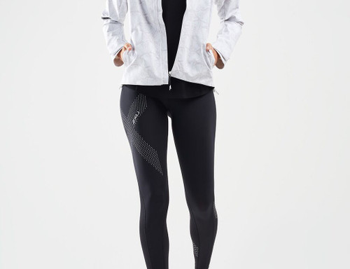 2XU - Women's GHST Waterproof Jacket - Butterfly Effect White/White