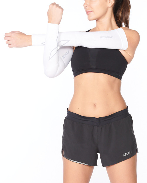 2XU - Flex Run Compression Arm Sleeves - Unisex - White/Grey - 2026