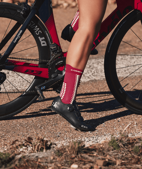 Compressport - Pro Racing Socks v4.0 Bike - Unisex - Fluo Blue/Primerose Compressport - Pro Racing Socks v4.0 Bike - Unisex - Fluo Blue/Primerose