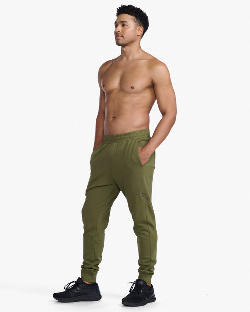 2XU - Commute Trackpant - Men's - Winter Moss/Black 2XU - Commute Trackpant - Men's - Winter Moss/Black