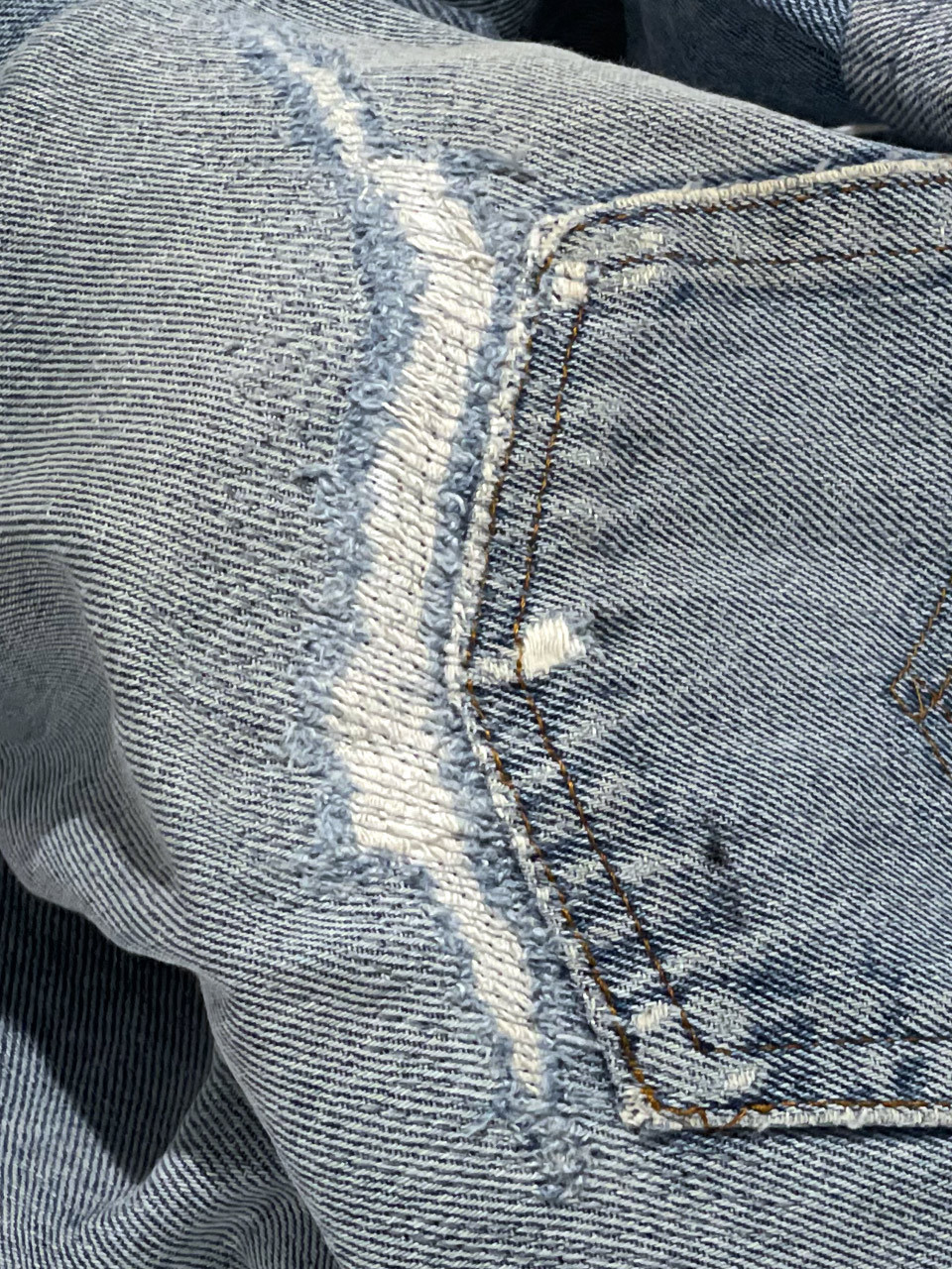 How to Fix the Ripped Crotch of your Jeans : 3 Innovative Ways