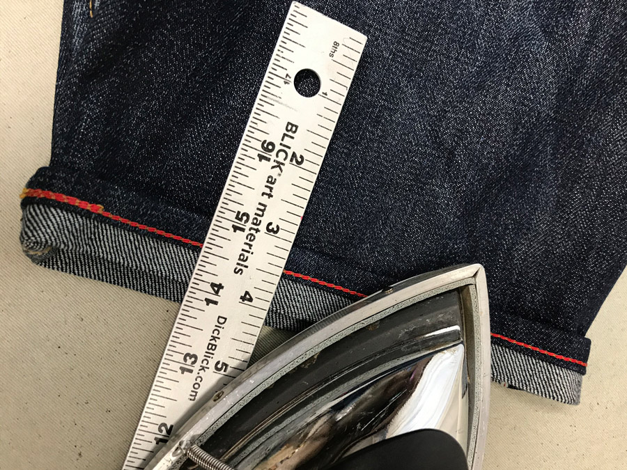 how to make jeans into shorts with 1-inch chain stitched hem