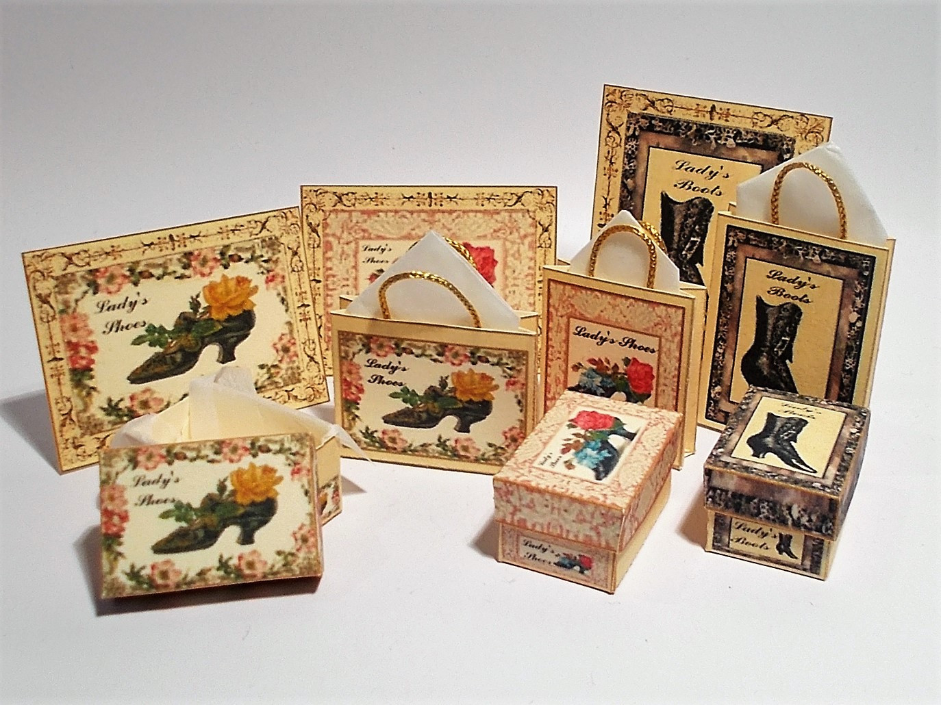 Kit Vintage Clothing Box Printie ZENA'S MINIATURES