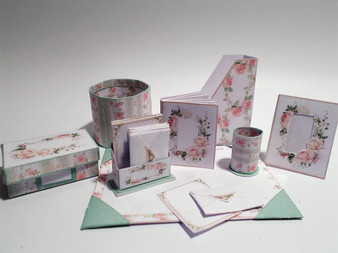 Download - Floral Stationery Set