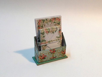 Letter Stand - Shabby Chic