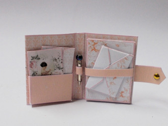 Miss Bianca Notelet book