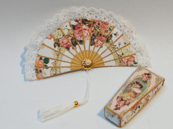 Floral fan with Box no2