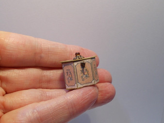 Tea Caddy (TC20)