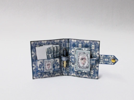 Blue Toile notelet stationery set/book with pen