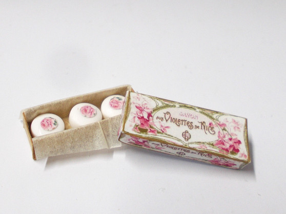 Box of Soaps - Violettes De Nice
