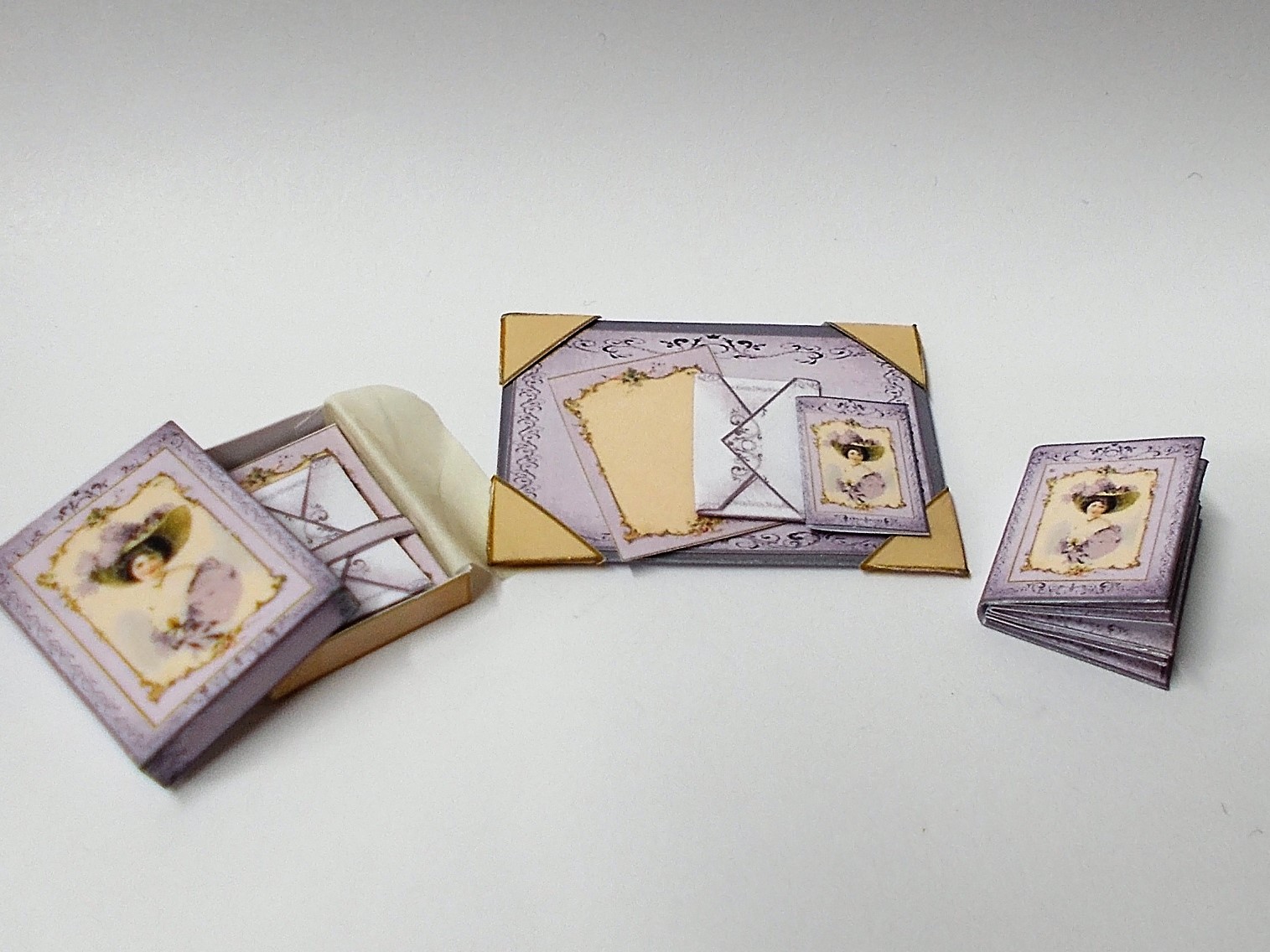 Download - Geraldine Stationery Set - ZENA'S MINIATURES