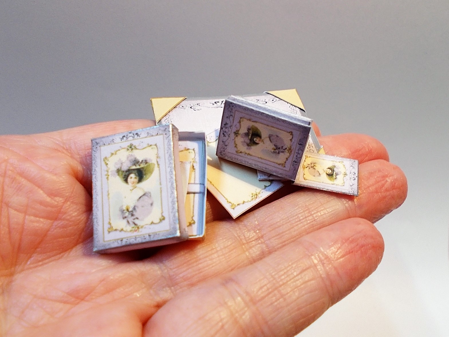 Kit - Geraldine Stationery Set - ZENA'S MINIATURES