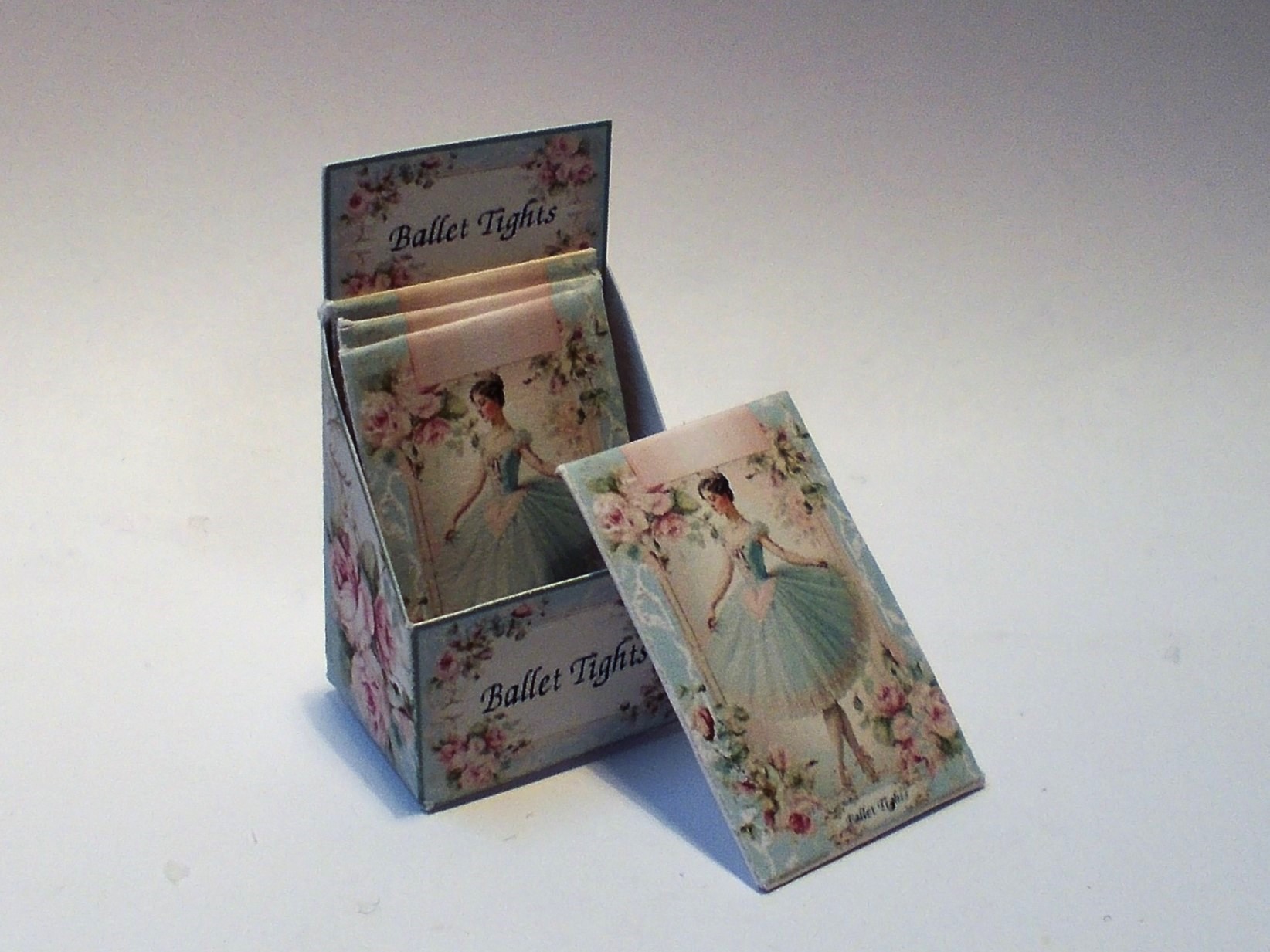 Kit - Ballet Tights Display Box - ZENA'S MINIATURES