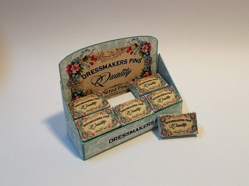 dollhouse miniature 1/12th scale hat pin box