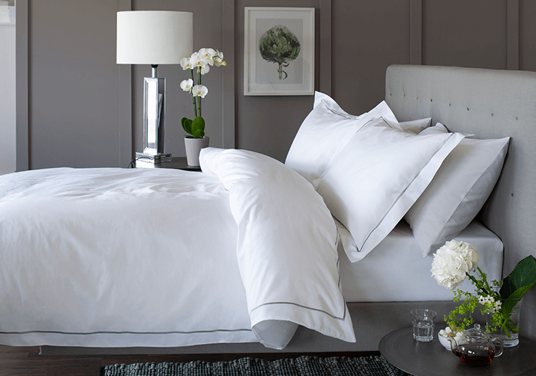 Sandringham Bed Linen Set in Silver