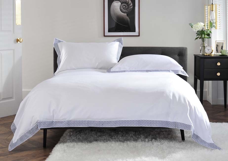 The Anmer Bed Linen Set in Blue