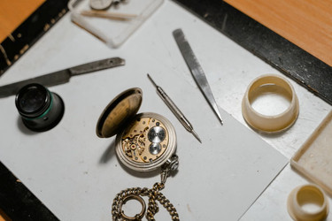 Quartz vs. Automatic Watches: Which Is Right for You?
