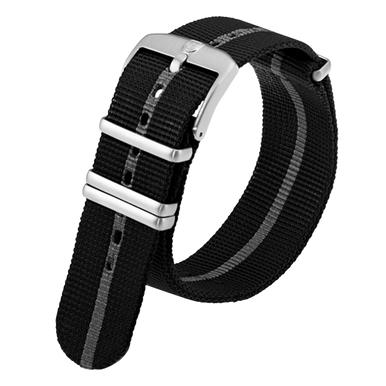 新品★ LUMINOX★ 4Loops Strap 22mm Black★純正 新品☆ LUMINOX☆ 4Loops Strap 22mm Black☆純正 - メルカリ