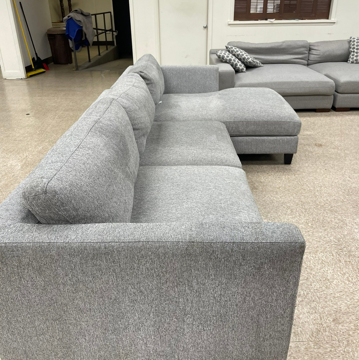 Thomasville Odette 2piece Fabric Sectional