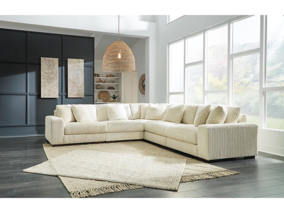 Ivory lindyn sectional!(Customizable)