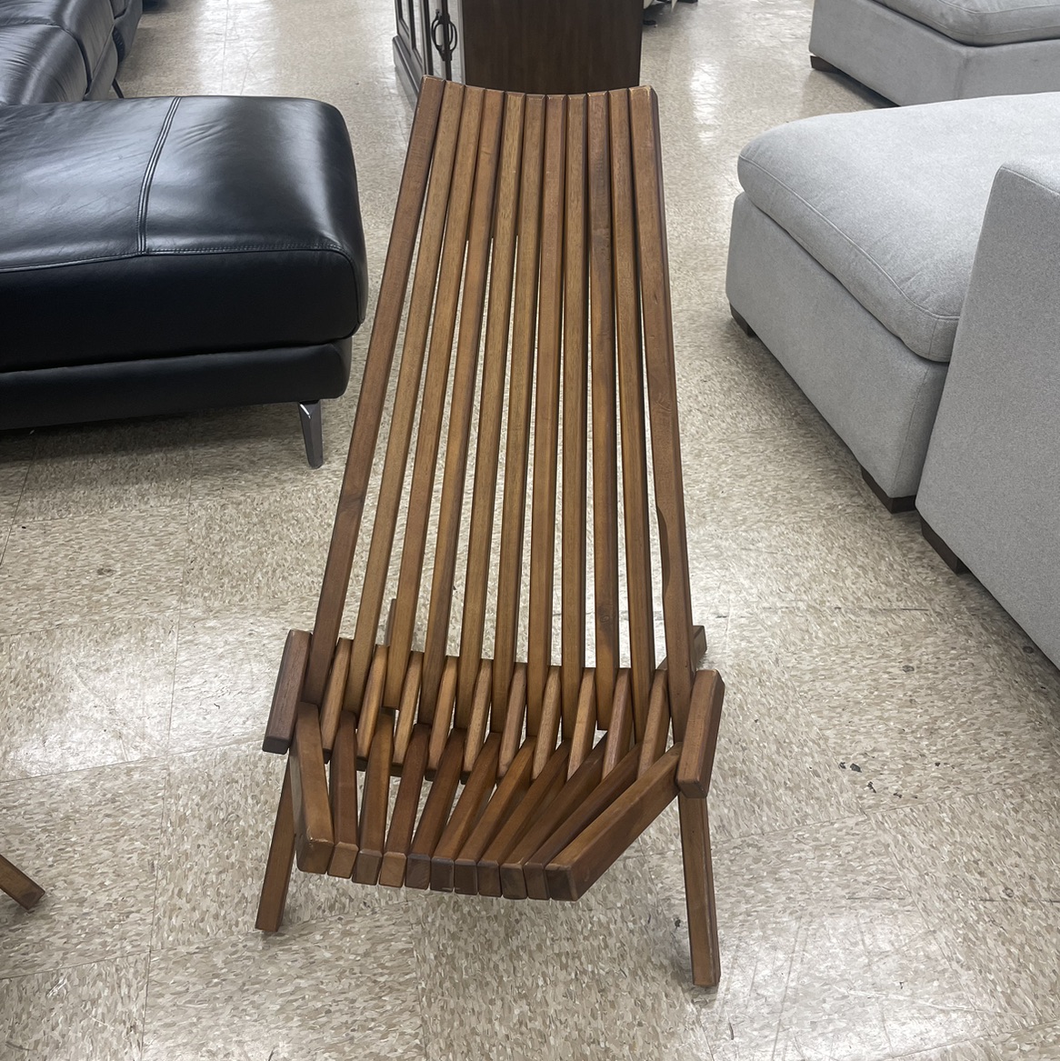 Melino Wooden Outdoor Folding Chair